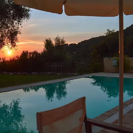 Villa Mastrogiannis Levanda *